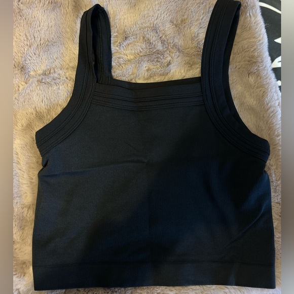 Tank top - Picture 3 of 4